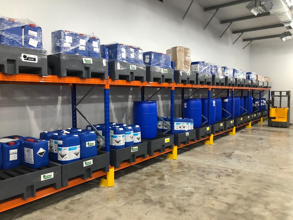 Manejo y seguridad de líquidos químicos e inflamables.