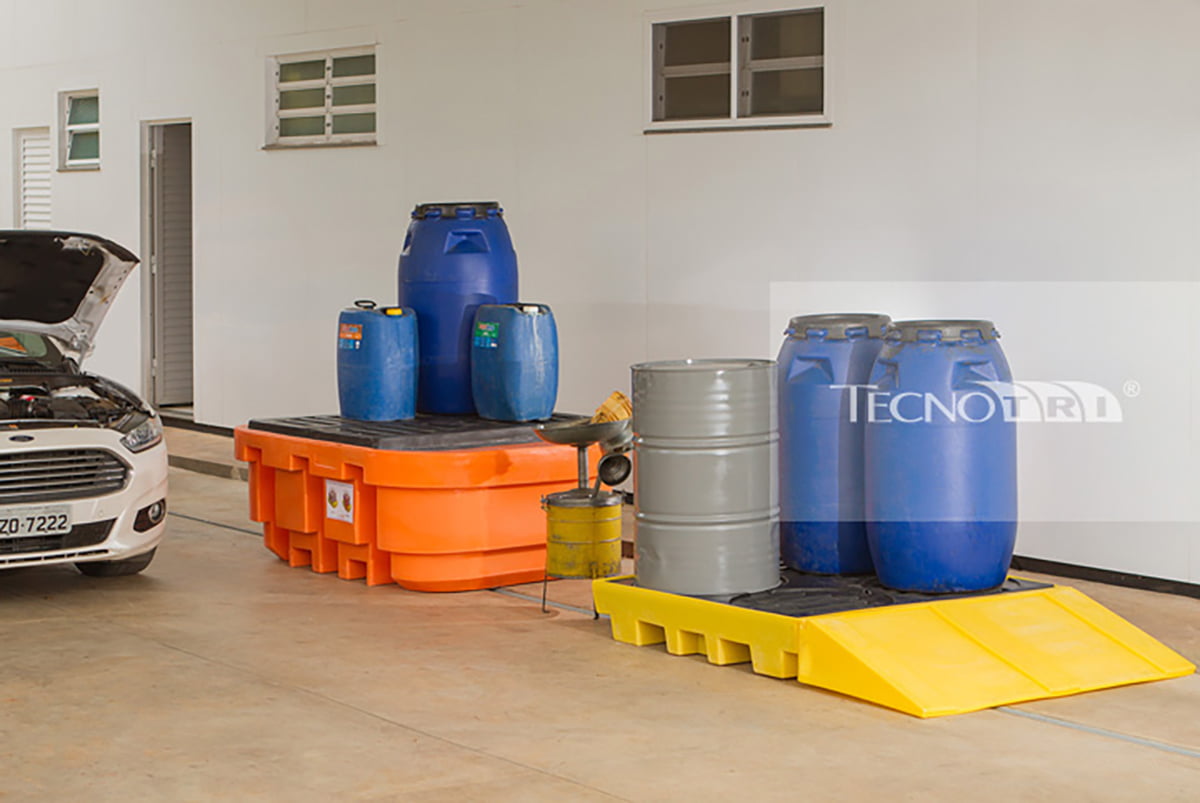 Palet de contención: Versatilidad en la contención de los derramamientos